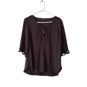 Bebe Black 3/4 Sleeve Blouse Lace Detail Tie Front Womens L/G Lightweight Fabric